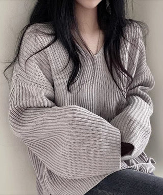 v-neck loose pullover sweater