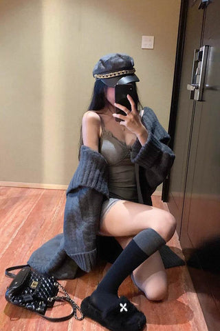 Two-piece suspender dress / long knitted coat