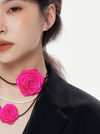 3D ROSE NECKLACE