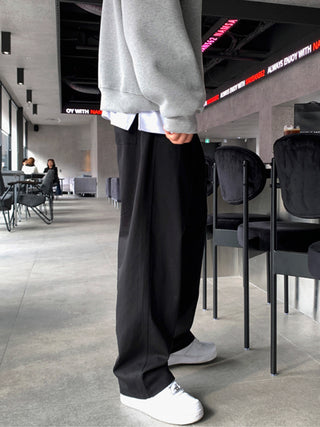 Clean fit wide-leg pants