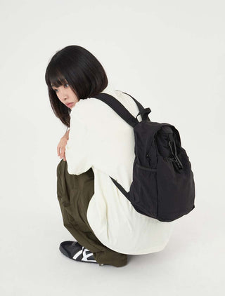 Lightweight string pocket backpack