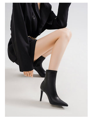 Black pointed high heel elastic slim boots