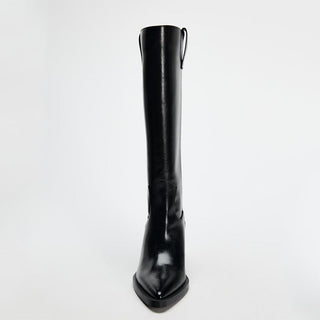 Thick heel cowboy boots