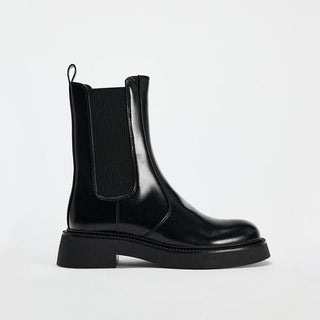 Thick-soled Chelsea boots