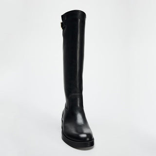 Flat heel knee-high boots