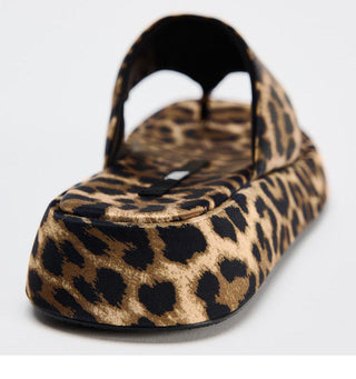 Leopard print platform thick-soled flip-flops