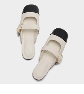 Closed-toe flat-soled mules