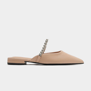 Pointed low-heeled chain mules