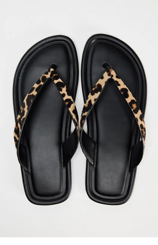 Leopard print flat flip flops