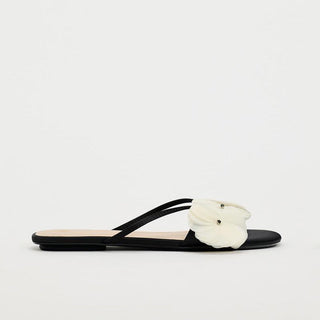 Flower flat sandals