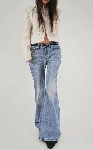 Low-waist micro-flared jeans