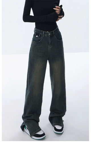 Dark washed vintage baggy jeans