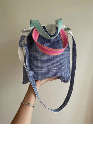 blue simple one-shoulder cloth bag