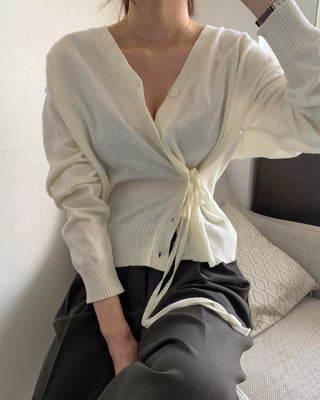 Diagonal Waist Slimming V-Neck Cardigan