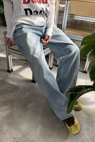 high waist retro light blue loose jeans