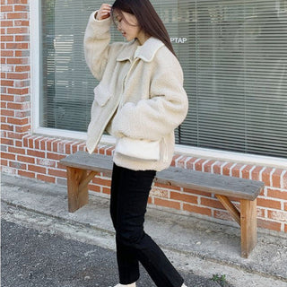 Oversize lamb coat