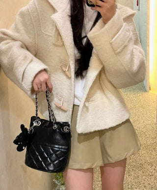 Horn buckle hooded fur short coat