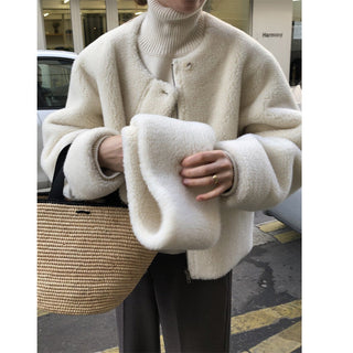 Furry lamb Wool Short Coat & Scarf suit