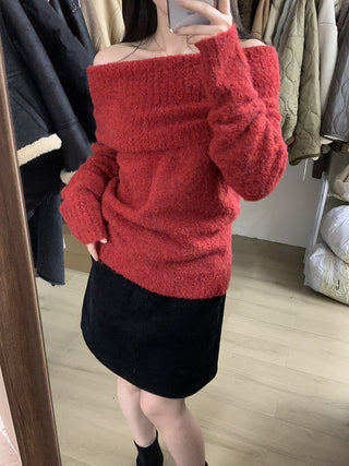 Loose woolen off-shoulder sweater