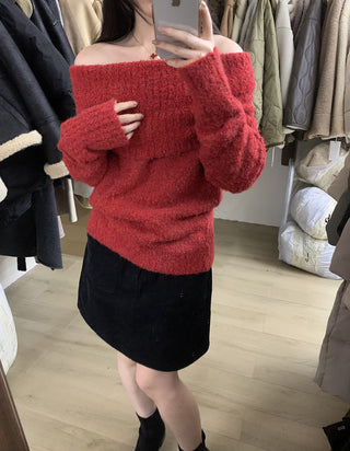 Loose woolen off-shoulder sweater