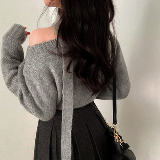 One-Shoulder Long-sleeved Sweater