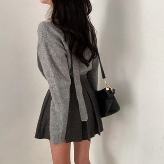 One-Shoulder Long-sleeved Sweater