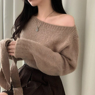 One-Shoulder Long-sleeved Sweater