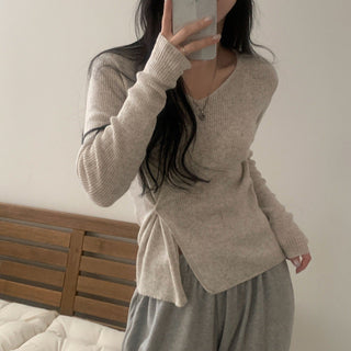 V-neck Split Waist Long Sleeve Sweater