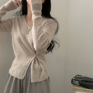 V-neck Split Waist Long Sleeve Sweater