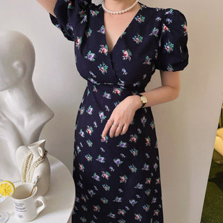 V-neck bubble sleeve floral one-piece dress