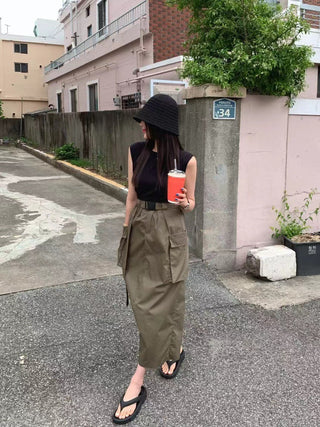 Belted cargo skirt