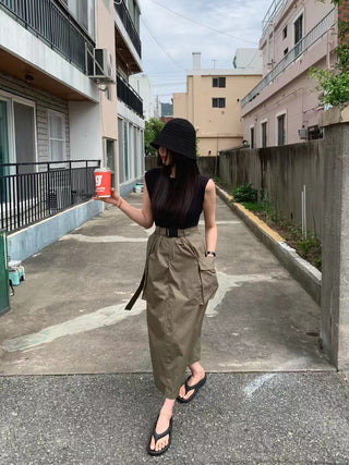 Belted cargo skirt