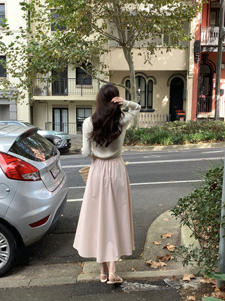 V-neck sweater and high waist pleated skirt set