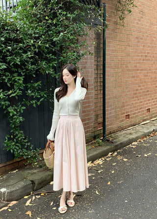 V-neck sweater and high waist pleated skirt set