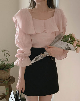 Square collar ruffled top