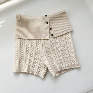 Slim Knitted sweater and knit shorts set