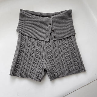 Slim Knitted sweater and knit shorts set