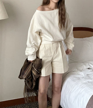 Off-shoulder loose fit sweater