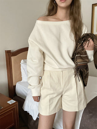 Off-shoulder loose fit sweater