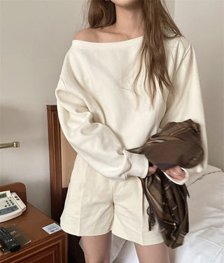 Off-shoulder loose fit sweater