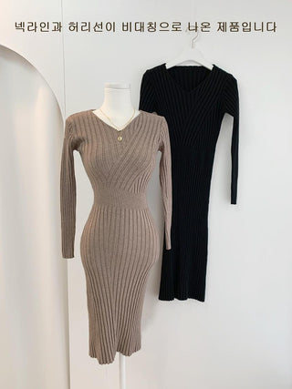 V-neck slim knitted dress