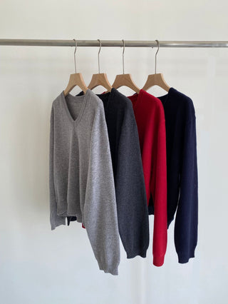 Solid color woolen slim v-neck sweater