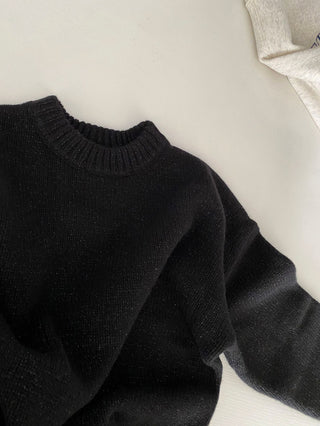 Starry black round neck woolen sweater