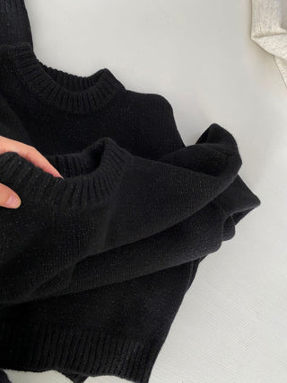 Starry black round neck woolen sweater