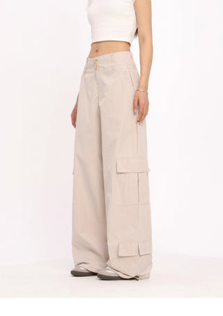 Wide-leg loose cargo trousers