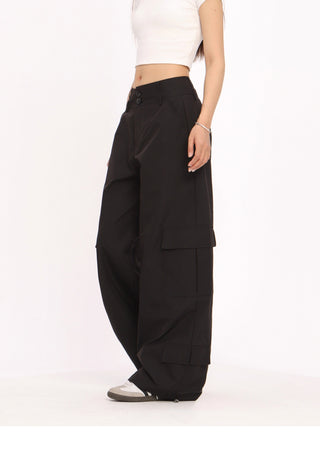 Wide-leg loose cargo trousers