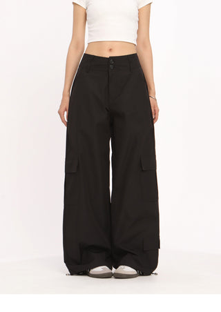 Wide-leg loose cargo trousers