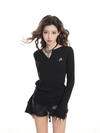 V-neck long-sleeved knitted T-shirt