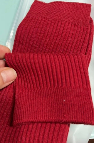 Split Toe Mid-Tube Red Socks