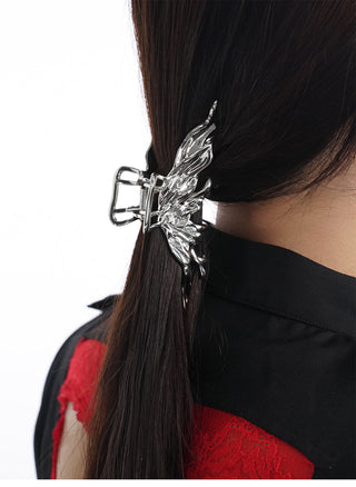 Butterfly liquid metal style clip